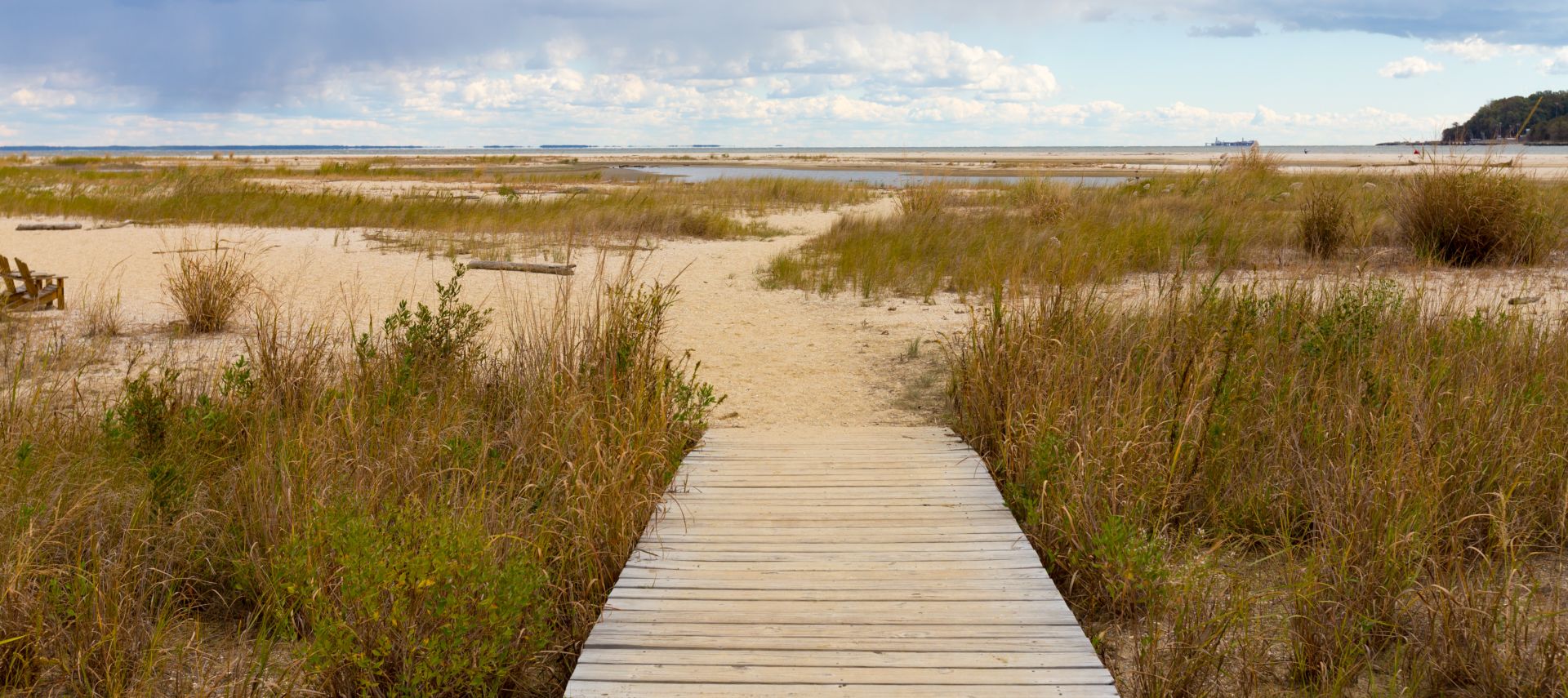 boardwalk to beach